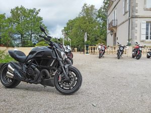 voyage-moto-ducati-motorcycle-tour-rid-test-1