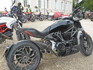 voyage-moto-ducati-motorcycle-tour-rid-test-7