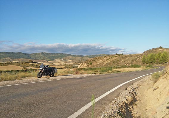 panorama d'oliviers dans la campagne andalouse