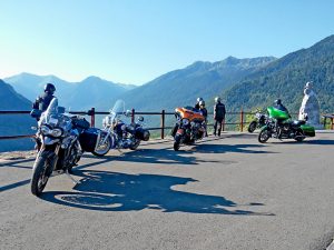 voyage-moto-france-motorcycle-tour-pyrenees-ainsa-w-1