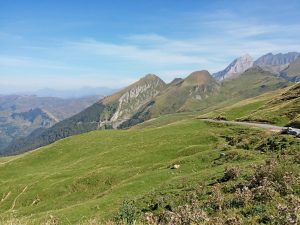 voyage-moto-france-motorcycle-tour-pyrenees-moto-guzzi-tourmalet-w-11